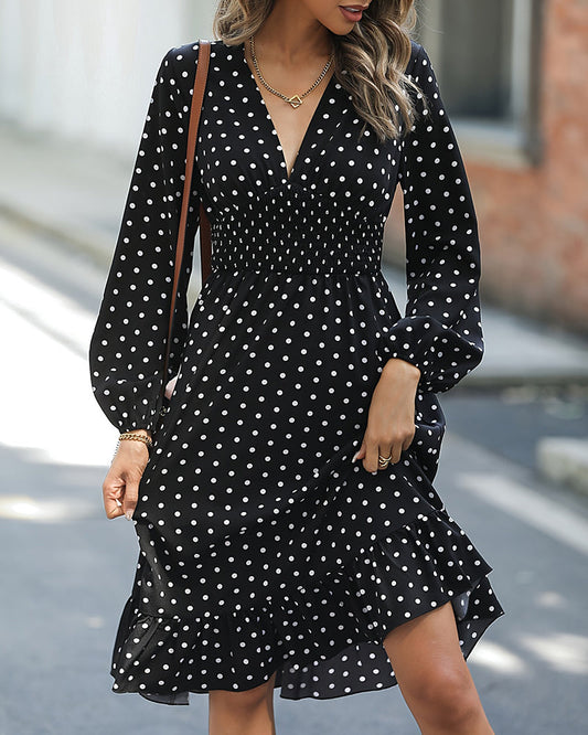 Stilig polka dot midi-klänning – Perfekt för vardaglig elegans!